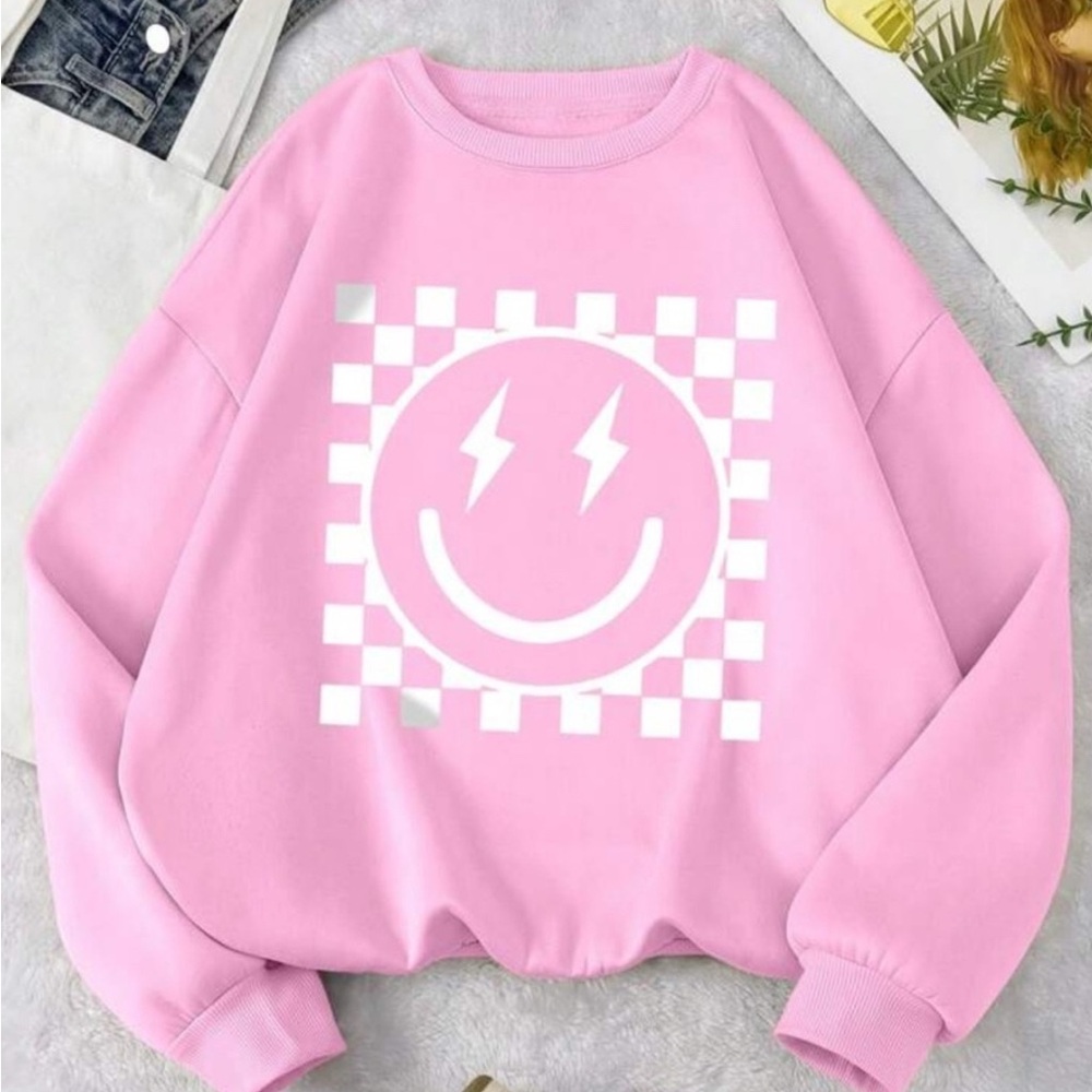 Oversized, pink crewneck sweatshirt